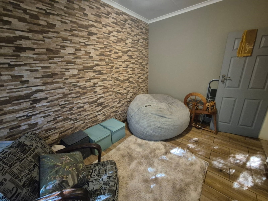 4 Bedroom Property for Sale in Mulbarton Gauteng