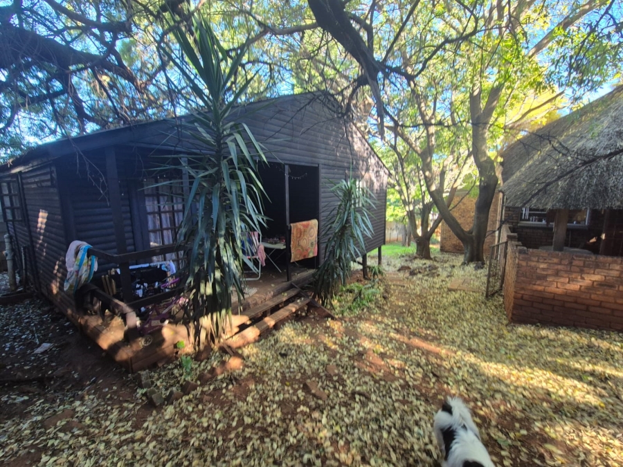 4 Bedroom Property for Sale in Mulbarton Gauteng