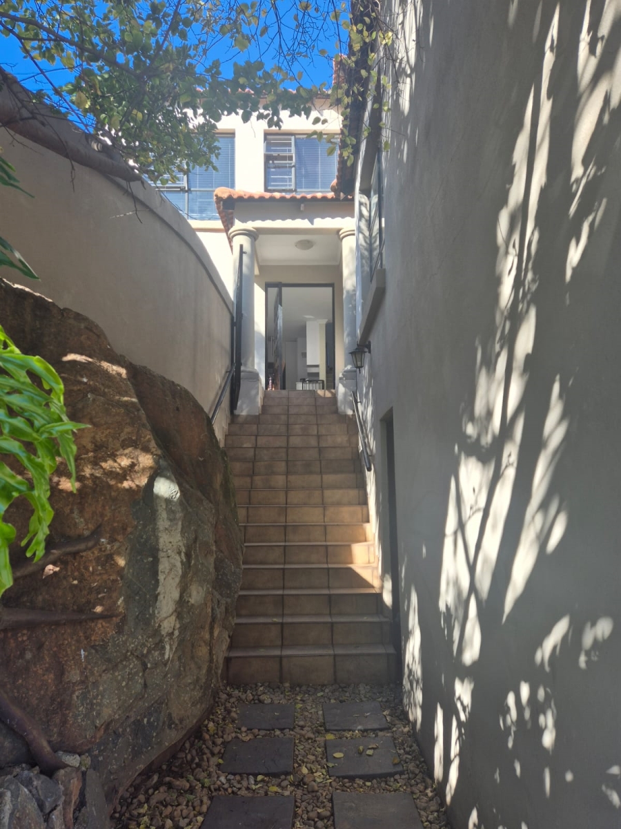 4 Bedroom Property for Sale in Bassonia Rock Gauteng