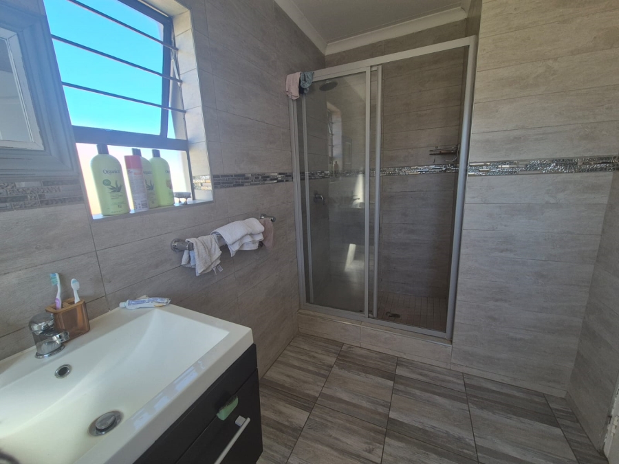 4 Bedroom Property for Sale in Bassonia Rock Gauteng