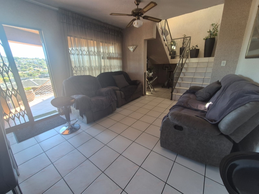 4 Bedroom Property for Sale in Bassonia Gauteng