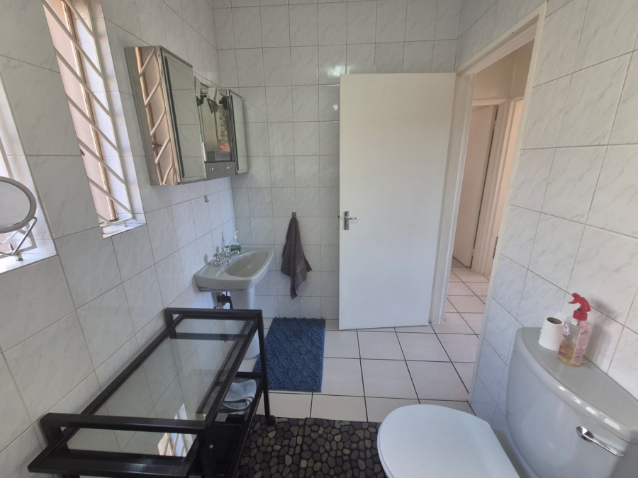 4 Bedroom Property for Sale in Bassonia Gauteng
