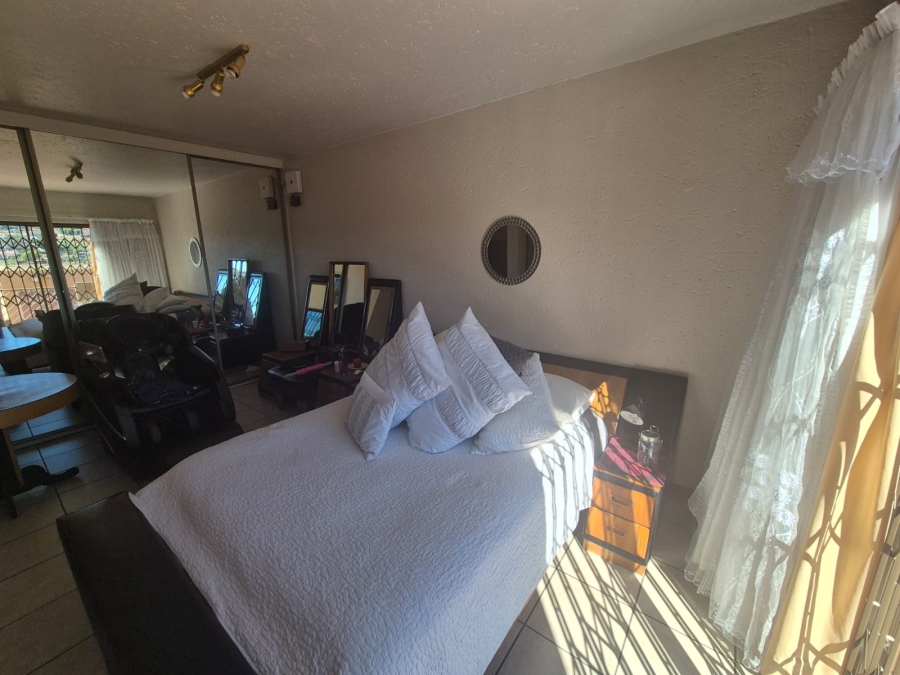 4 Bedroom Property for Sale in Bassonia Gauteng