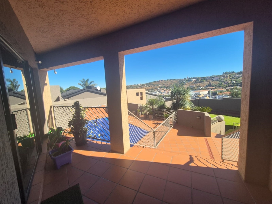 4 Bedroom Property for Sale in Bassonia Gauteng