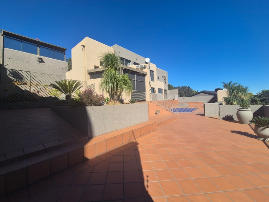 4 Bedroom Property for Sale in Bassonia Gauteng