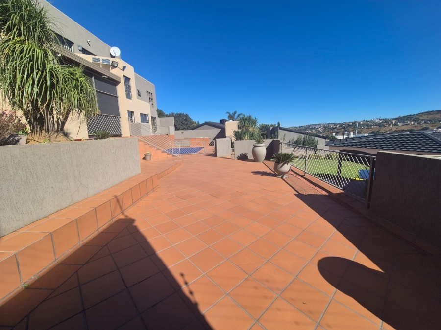 4 Bedroom Property for Sale in Bassonia Gauteng