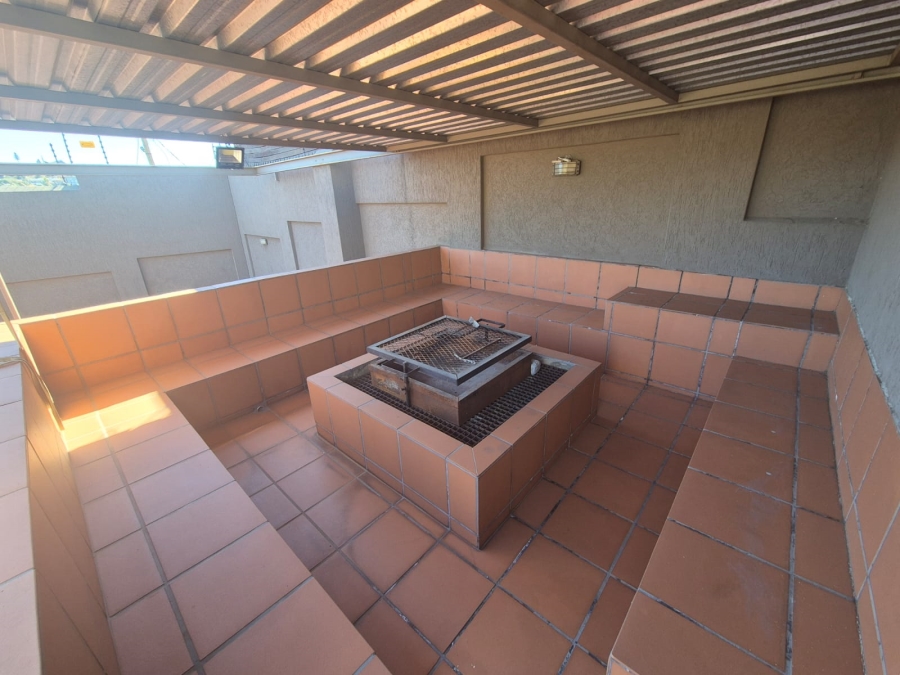 4 Bedroom Property for Sale in Bassonia Gauteng