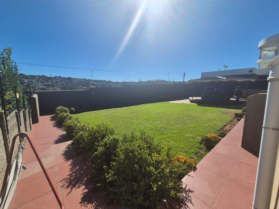 4 Bedroom Property for Sale in Bassonia Gauteng