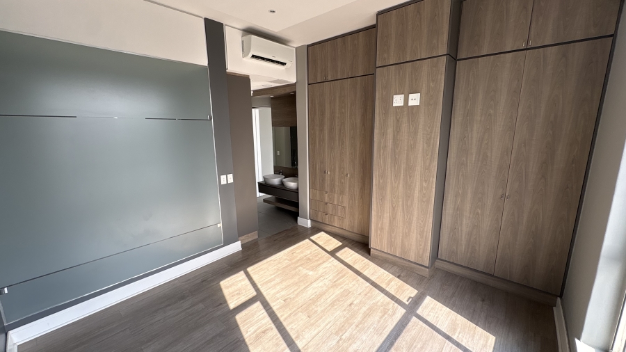 2 Bedroom Property for Sale in Rosebank Gauteng