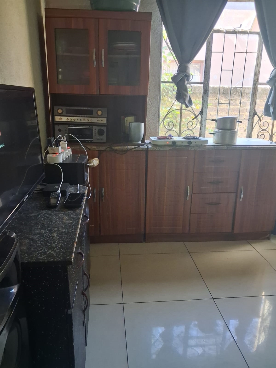 6 Bedroom Property for Sale in Vereeniging Gauteng