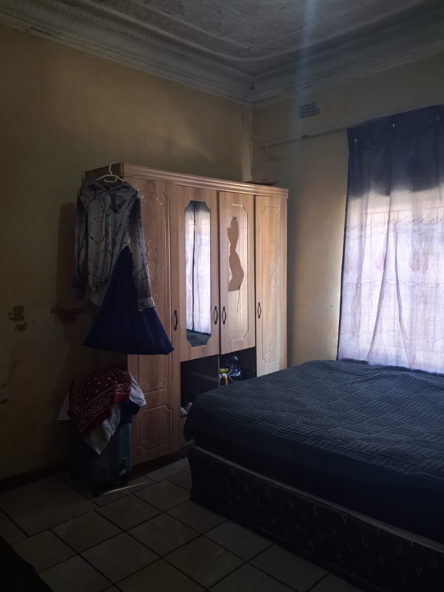 6 Bedroom Property for Sale in Vereeniging Gauteng