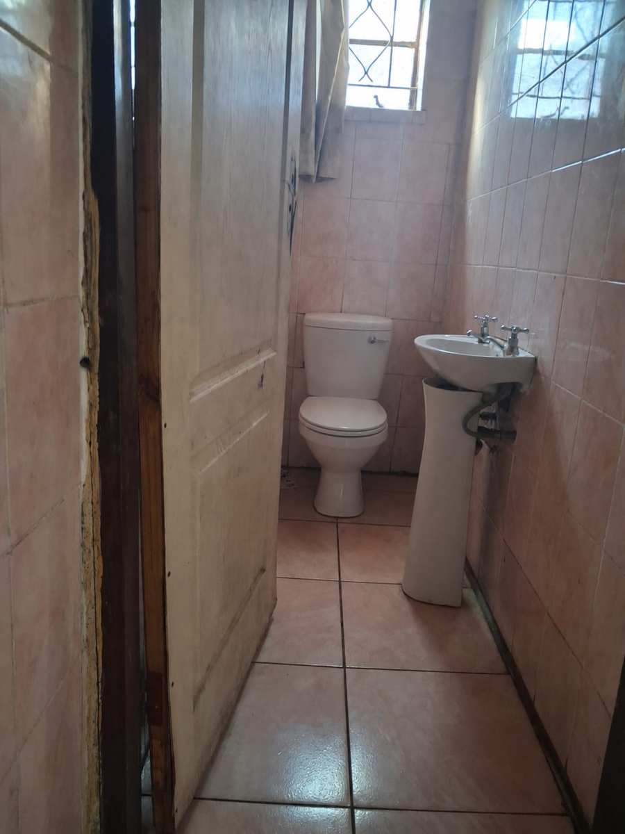 6 Bedroom Property for Sale in Vereeniging Gauteng