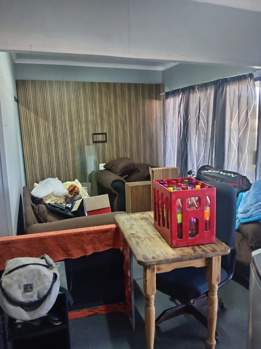 3 Bedroom Property for Sale in Flora Gardens Gauteng