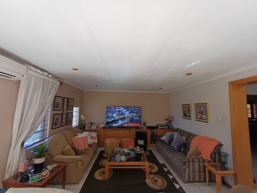 3 Bedroom Property for Sale in Vanderbijlpark Sw 2 Gauteng