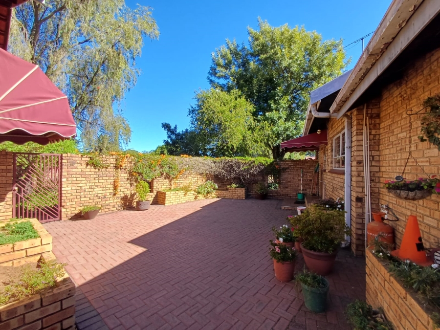 3 Bedroom Property for Sale in Vanderbijlpark Sw 2 Gauteng