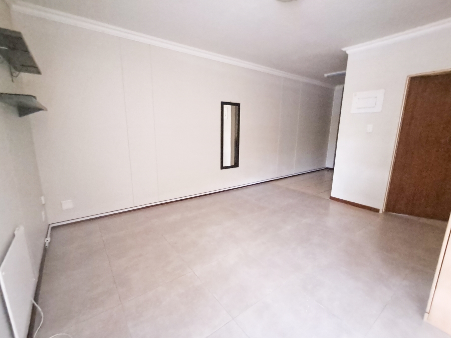 1 Bedroom Property for Sale in Hatfield Gauteng