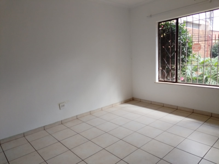 3 Bedroom Property for Sale in Birchleigh North Gauteng