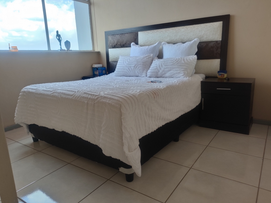2 Bedroom Property for Sale in La Montagne Gauteng