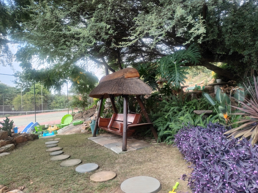 2 Bedroom Property for Sale in La Montagne Gauteng