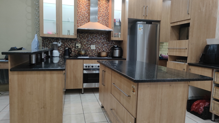 3 Bedroom Property for Sale in Silverton Gauteng