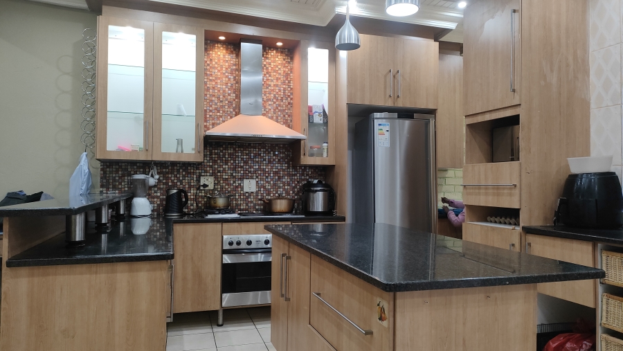 3 Bedroom Property for Sale in Silverton Gauteng