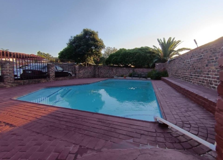 3 Bedroom Property for Sale in Silverton Gauteng