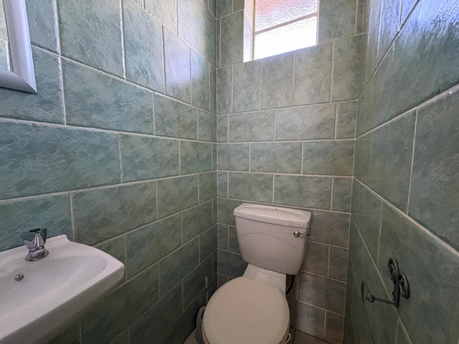 4 Bedroom Property for Sale in Simmerfield Gauteng