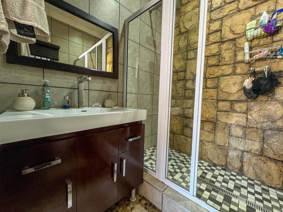 3 Bedroom Property for Sale in Brenthurst Gauteng