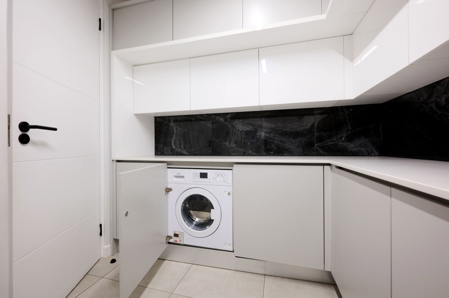 3 Bedroom Property for Sale in Waterfall Gauteng