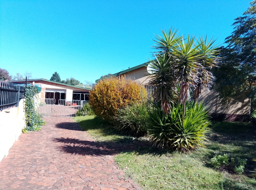4 Bedroom Property for Sale in Casseldale Gauteng