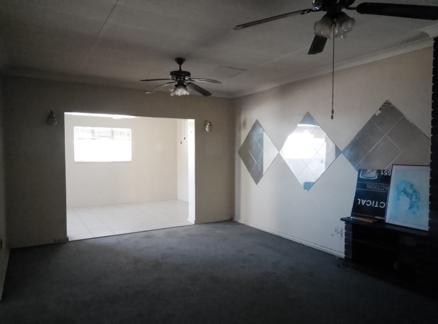 4 Bedroom Property for Sale in Casseldale Gauteng