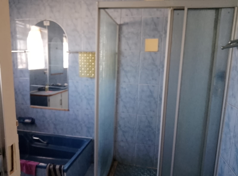 4 Bedroom Property for Sale in Casseldale Gauteng