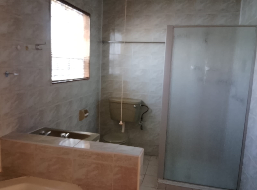 4 Bedroom Property for Sale in Casseldale Gauteng