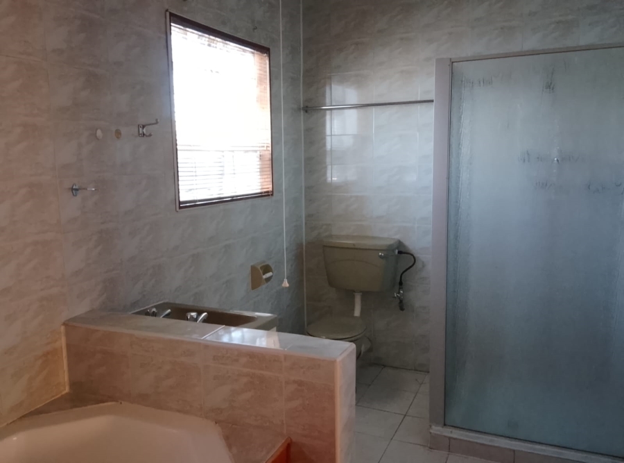 4 Bedroom Property for Sale in Casseldale Gauteng