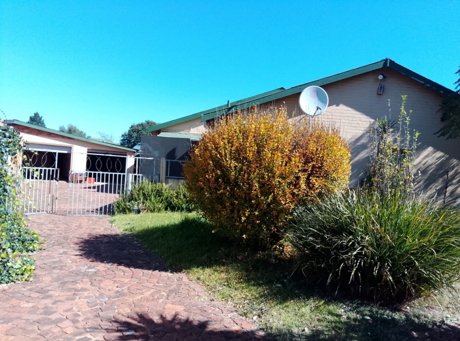 4 Bedroom Property for Sale in Casseldale Gauteng