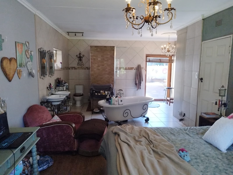 4 Bedroom Property for Sale in Allen Grove Gauteng