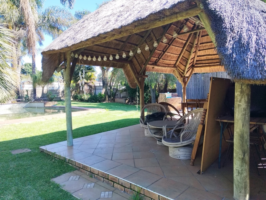 4 Bedroom Property for Sale in Allen Grove Gauteng