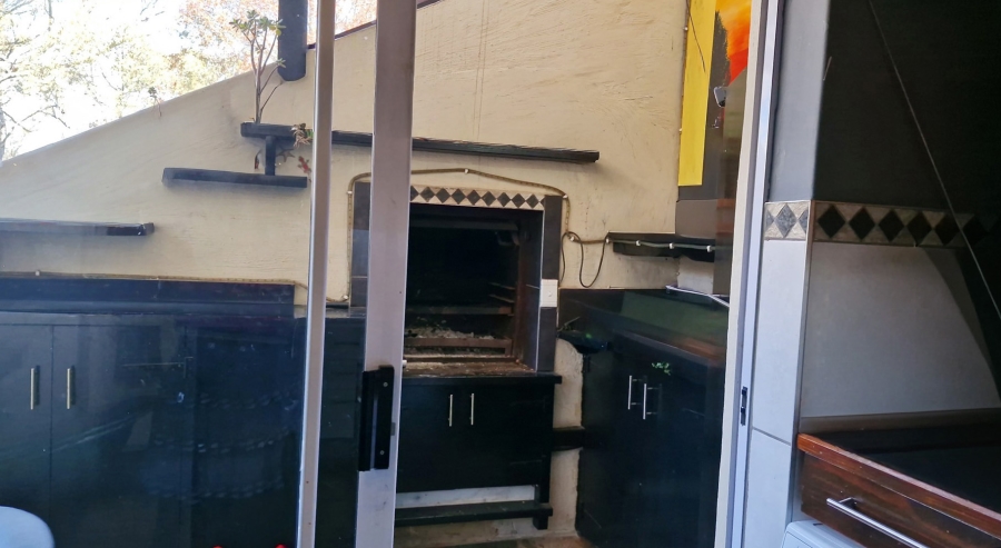 3 Bedroom Property for Sale in Rembrandt Park Gauteng