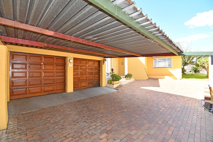 3 Bedroom Property for Sale in Parkmore Gauteng