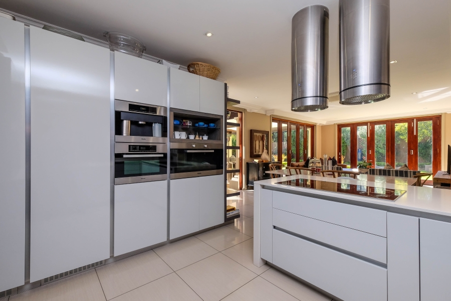 4 Bedroom Property for Sale in Hurlingham Gauteng