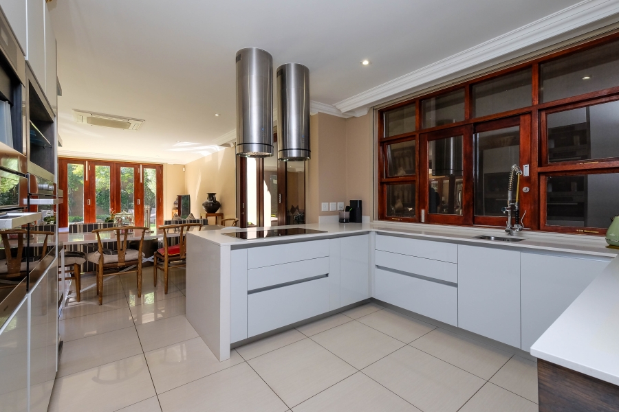4 Bedroom Property for Sale in Hurlingham Gauteng