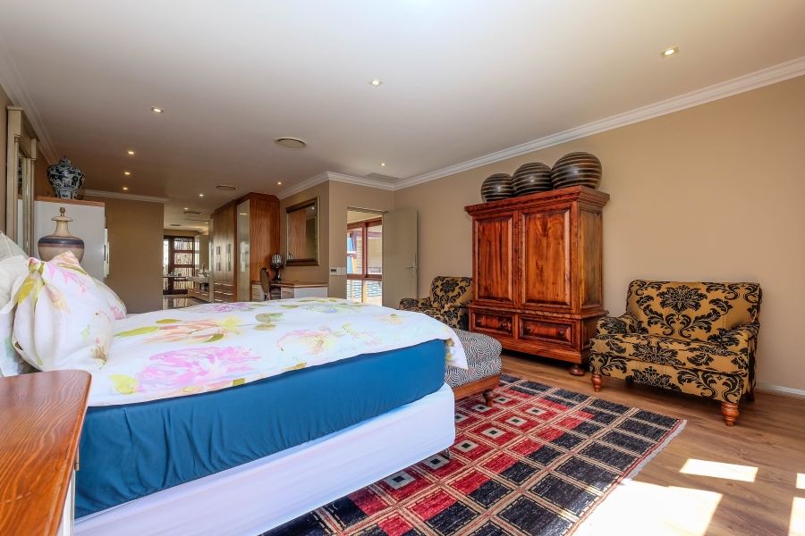 4 Bedroom Property for Sale in Hurlingham Gauteng