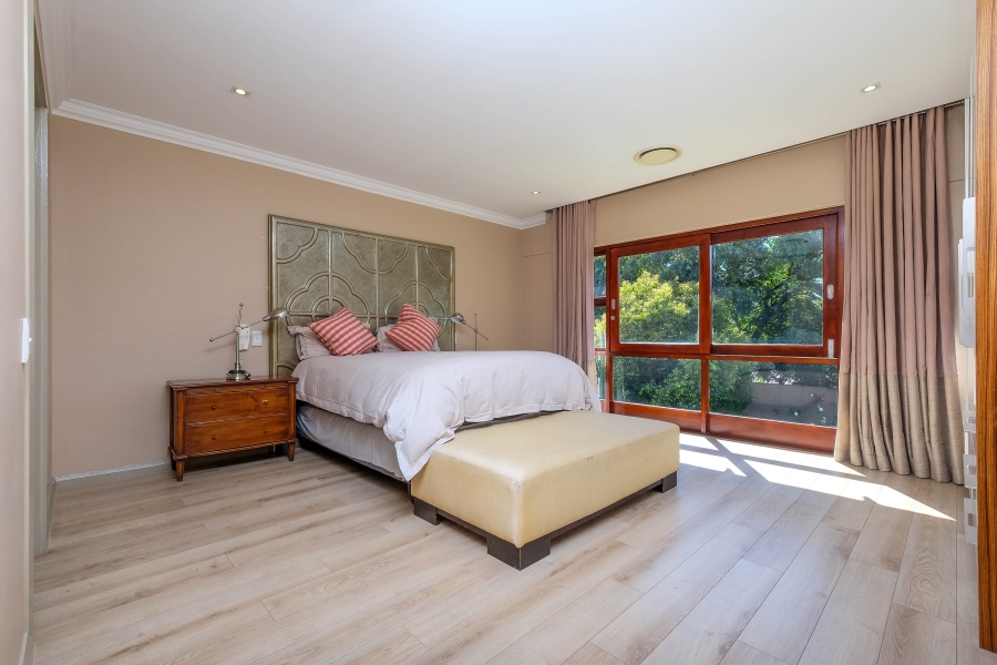 4 Bedroom Property for Sale in Hurlingham Gauteng