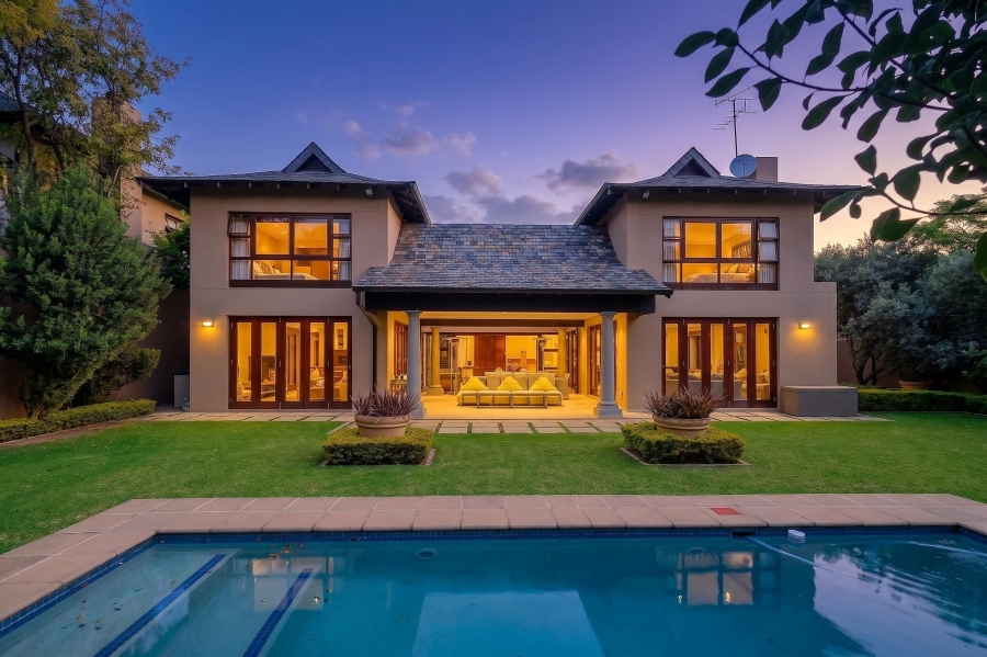 4 Bedroom Property for Sale in Hurlingham Gauteng