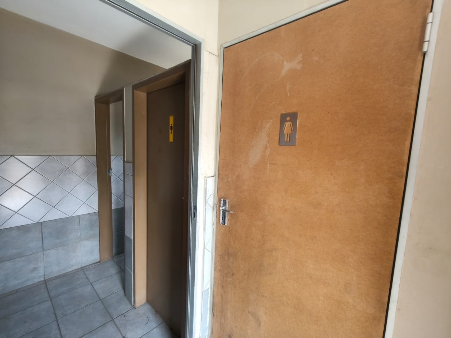 To Let Commercial Property for Rent in Hennopspark Gauteng
