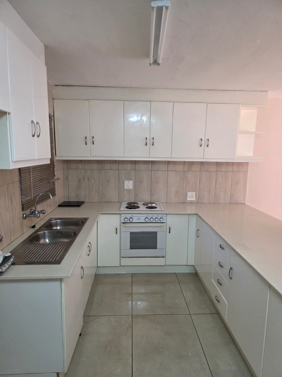 3 Bedroom Property for Sale in Wierda Park Gauteng