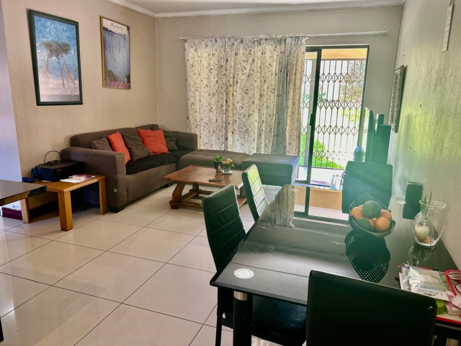 2 Bedroom Property for Sale in Erand Gardens Gauteng