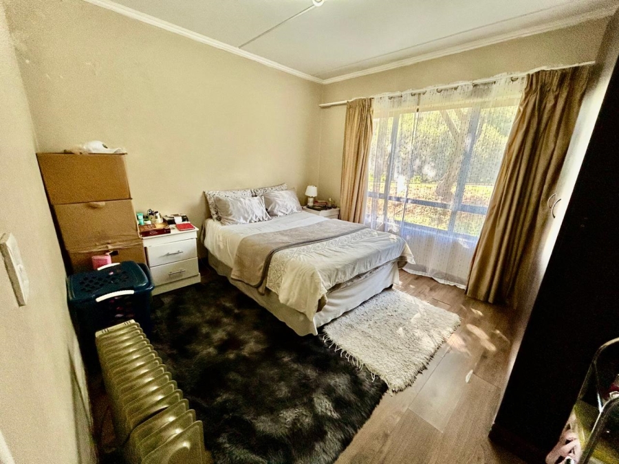 2 Bedroom Property for Sale in Erand Gardens Gauteng