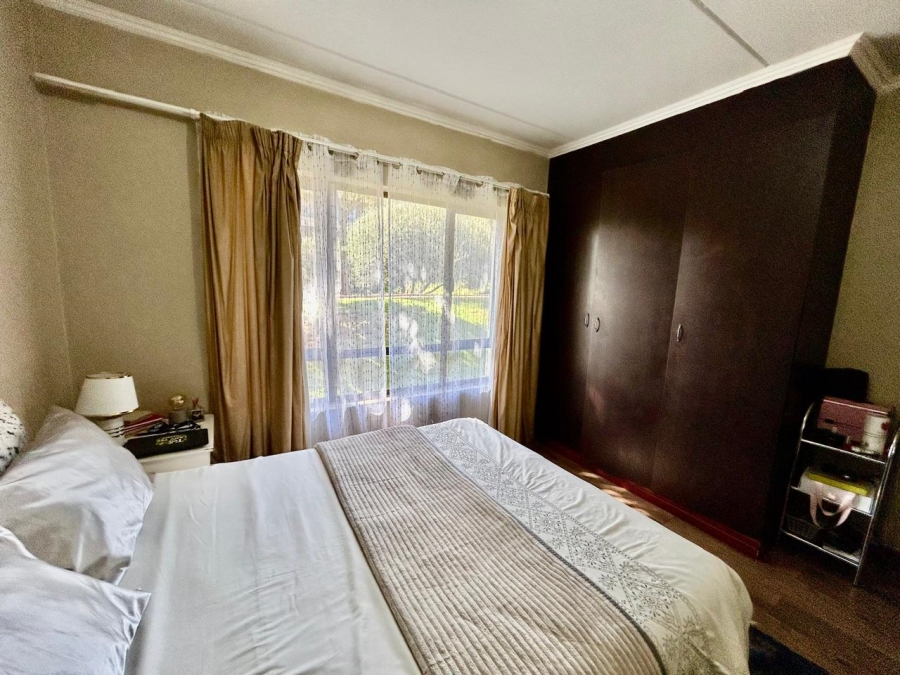 2 Bedroom Property for Sale in Erand Gardens Gauteng