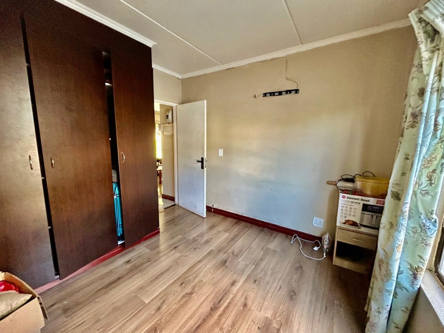 2 Bedroom Property for Sale in Erand Gardens Gauteng